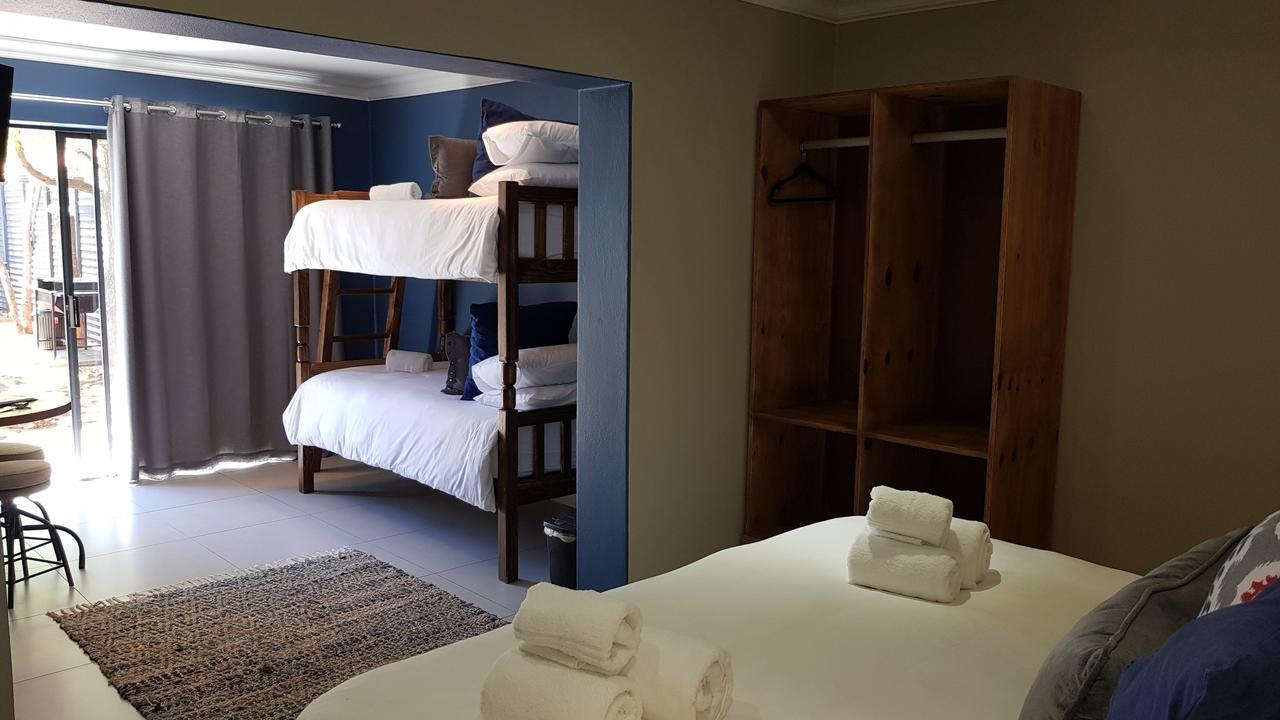 Touching Senses Garden Cottages Bloemfontein Buitenkant foto