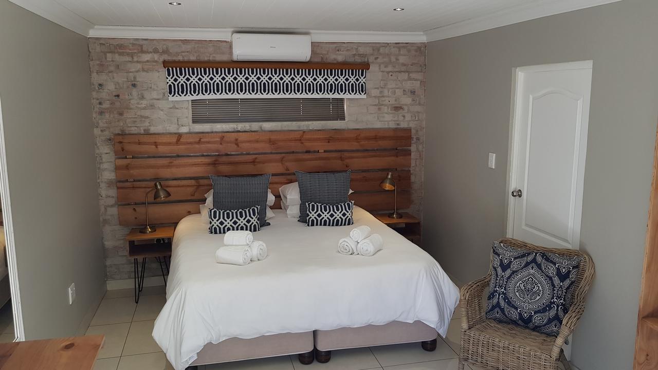 Touching Senses Garden Cottages Bloemfontein Buitenkant foto