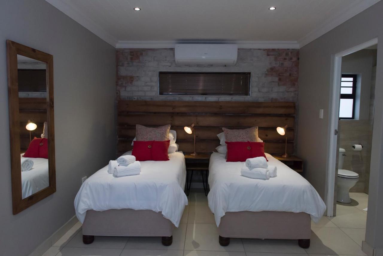 Touching Senses Garden Cottages Bloemfontein Buitenkant foto