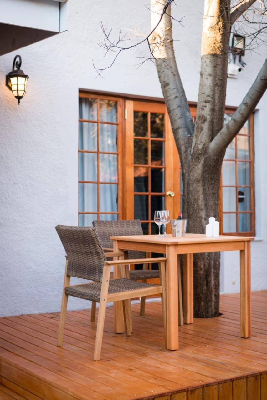 Touching Senses Garden Cottages Bloemfontein Buitenkant foto